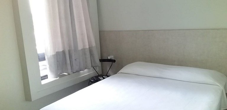 707 Flat mobiliado na Praia de Iracema