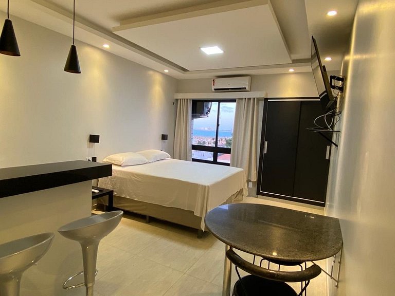 402 Beautiful furnished flat with side sea view on Iracema B