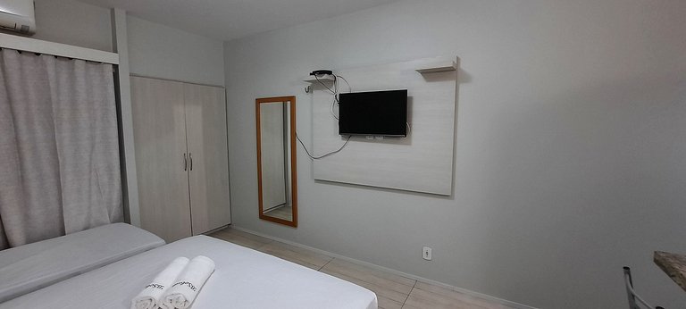 102 Beautiful furnished flat with side sea view on Iracema B