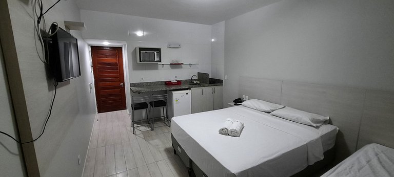 102 Beautiful furnished flat with side sea view on Iracema B