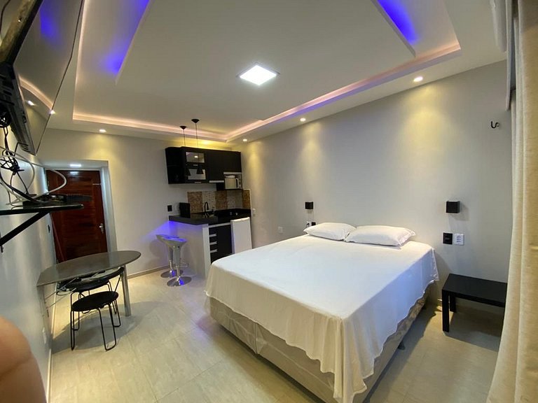 402 Beautiful furnished flat with side sea view on Iracema B