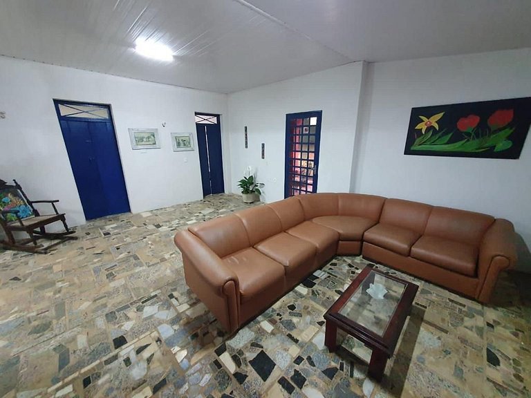 Linda casa com banho natural em Guaramiranga