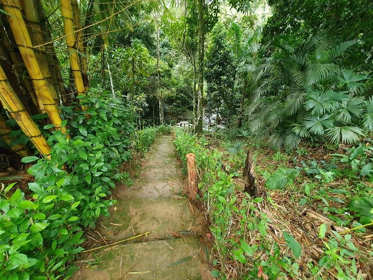 Linda casa com banho natural em Guaramiranga